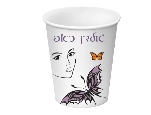 השלב הראשון על עיצוב והדפסה על כוס נייר לקפה